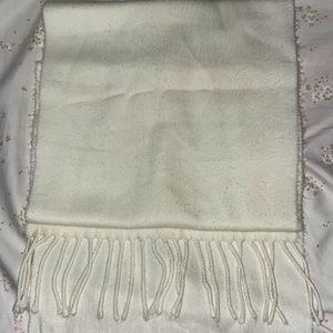 A beautiful scarf